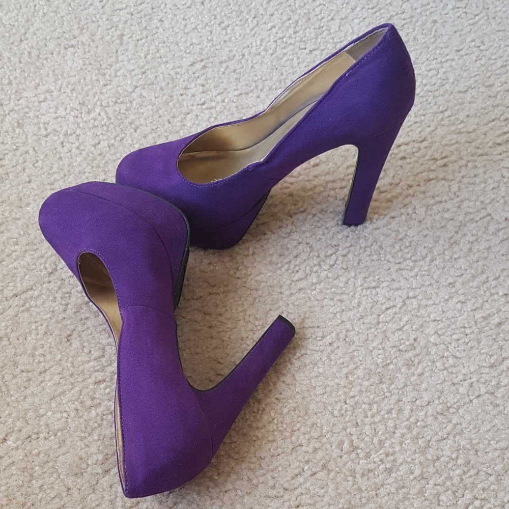 Mossimo Pumps (size 9)
